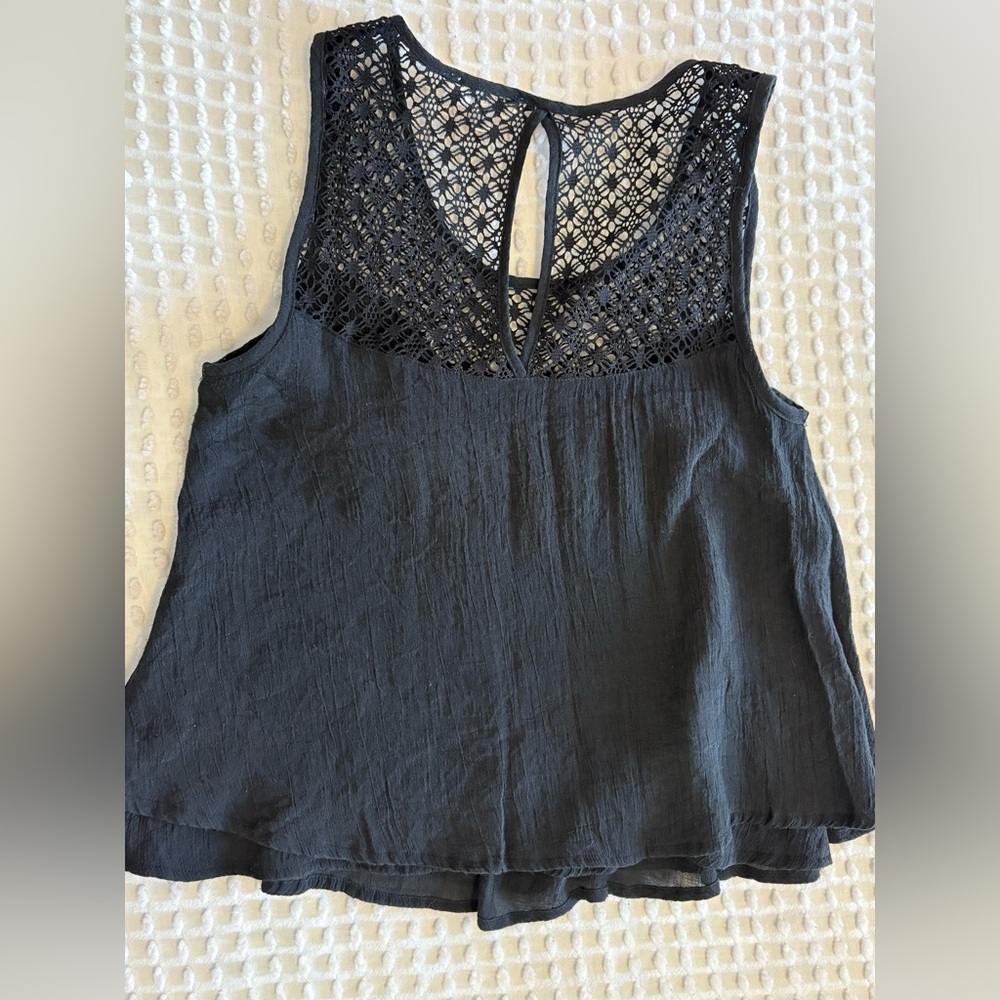 Chic Black Lace Women's Tank Top
